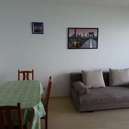 Club 218 Wellness + Panorama Appartement *