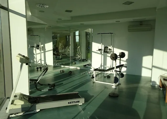 Club 218 Wellness + Panorama Apartment